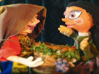  La niña que riega la albahaca